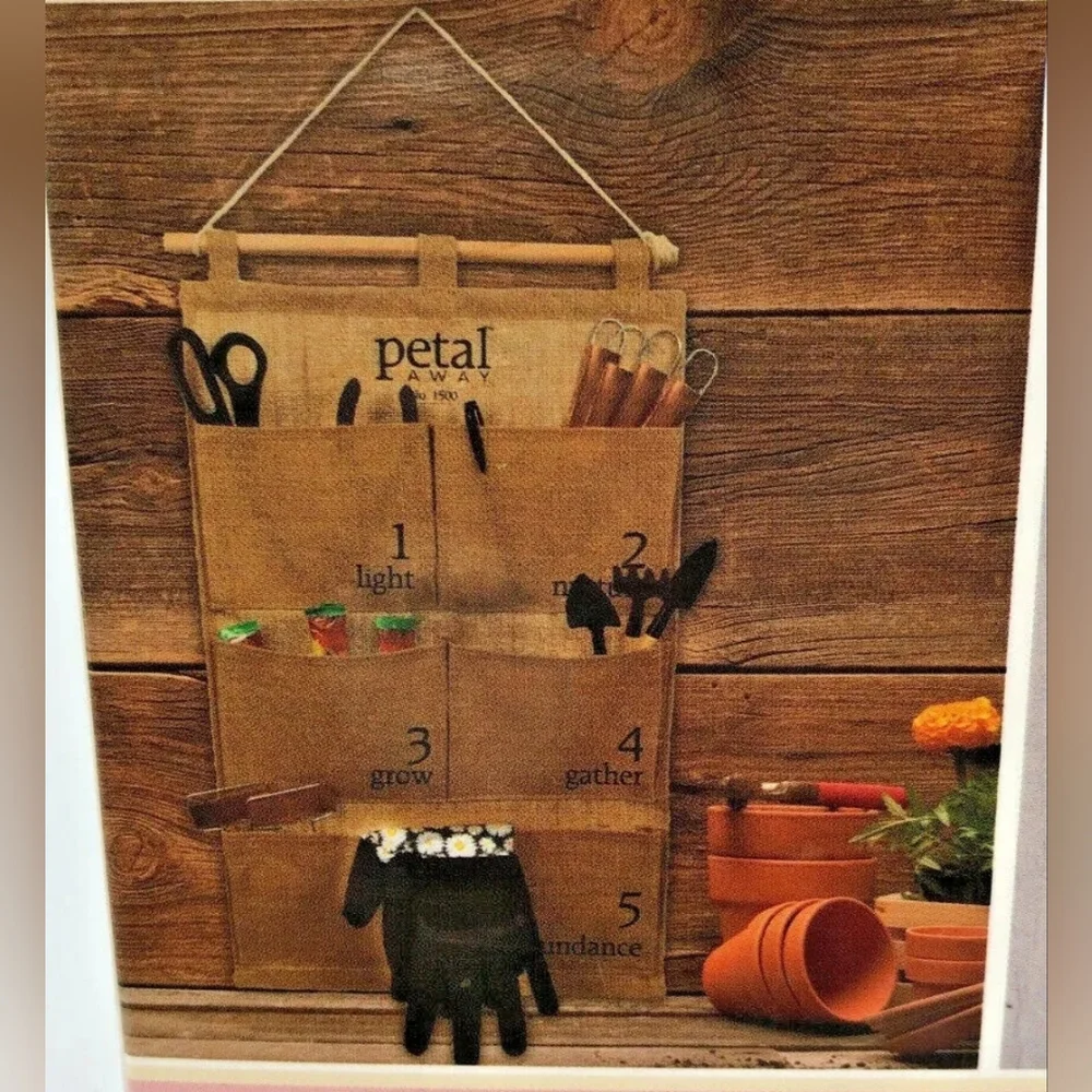 🆕️Petal Away Garden Burlap hanging Organizer 22”x14” Tools plant markers seeds